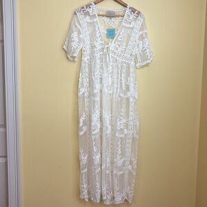 Hayden | NWT White Lace Floral Swim Cover-Up Short-Sleeve Embroidered Duster